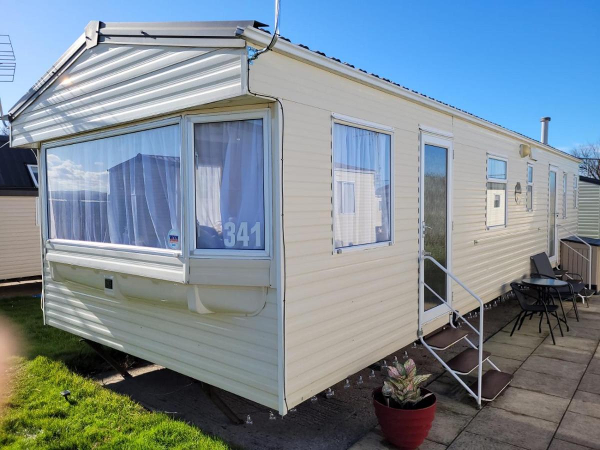 341 Family Caravan At Marine Holiday Park, Sleeps 6 Hotel Rhyl Ngoại thất bức ảnh